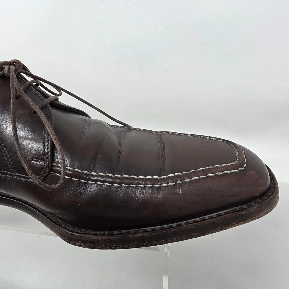 Salvatore Ferragamo ships from